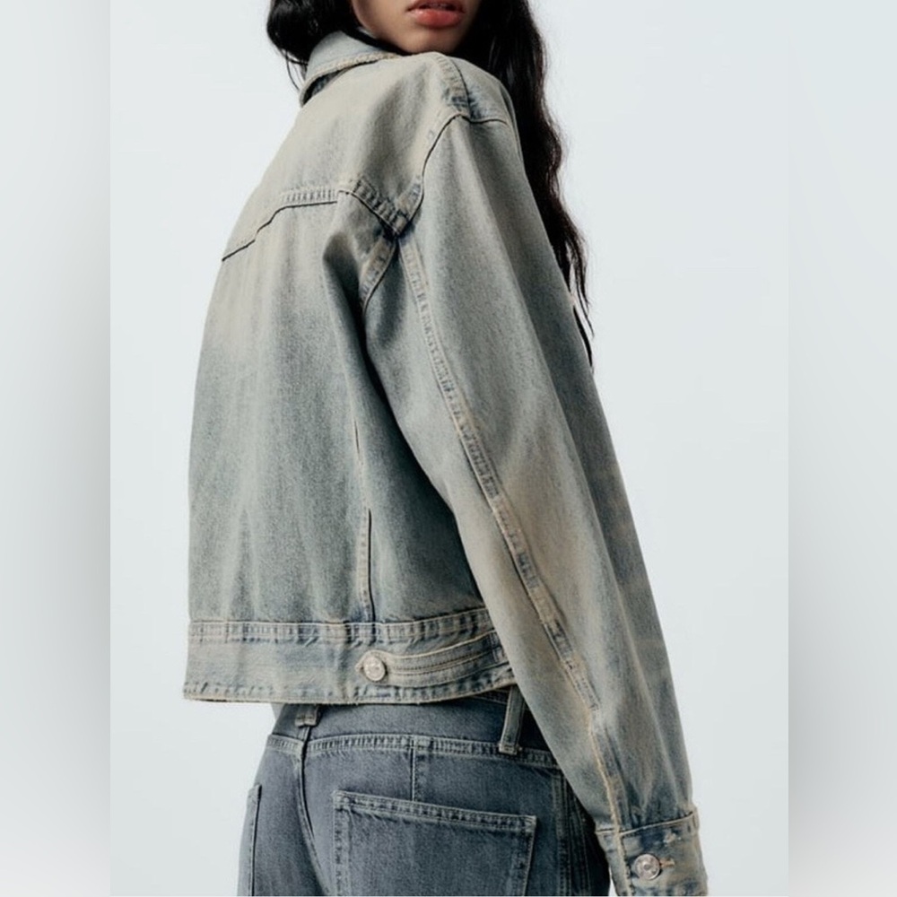 ZARA Stylish & Distressed Blue Denim Jacket size medium - Picture 4 of 15